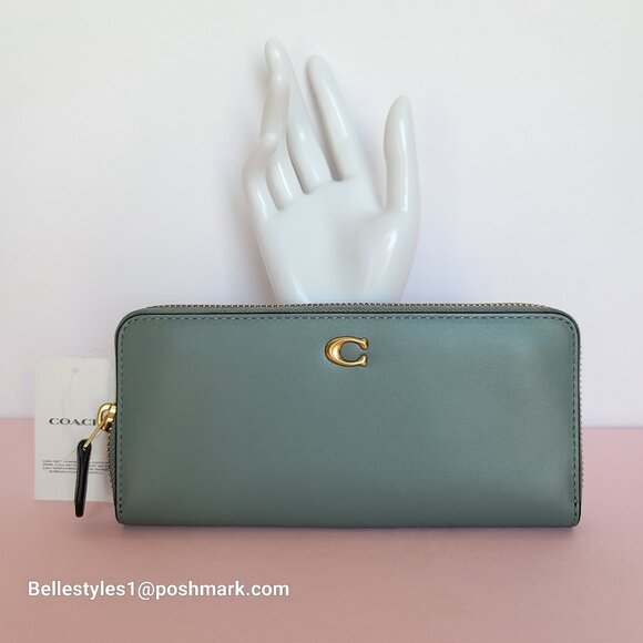 COACH Slim Accordion Smooth Leather Wallet with Back Slip Pocket- Sage color⭐ - Picture 8 of 16